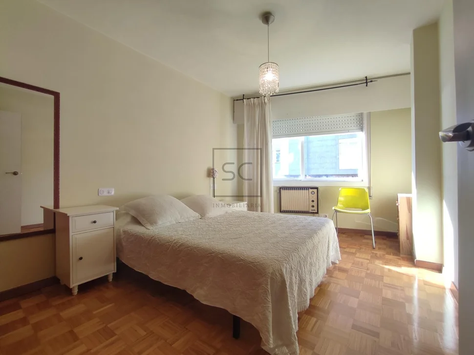 Se vende piso reformado en primera línea de playa en el centro, ares