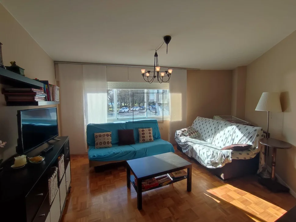 Se vende piso reformado en primera línea de playa en el centro, ares