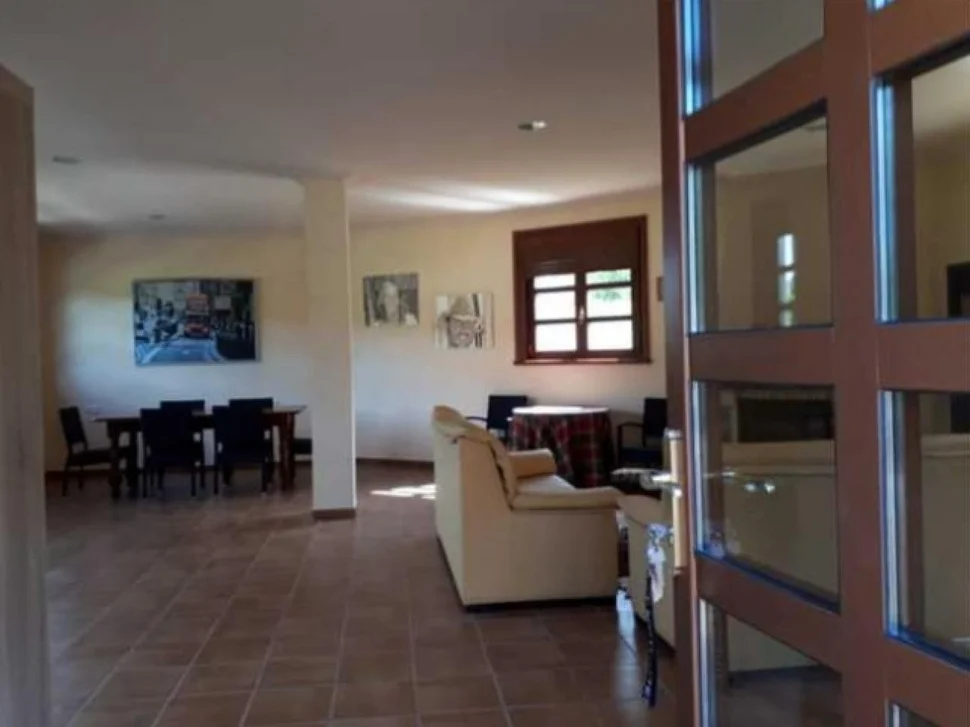 Casa con Finca y Bodega en Pazos