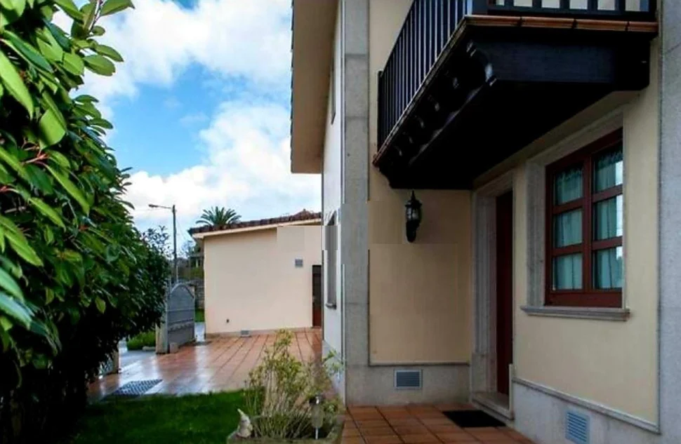 Casa con Finca y Bodega en Pazos