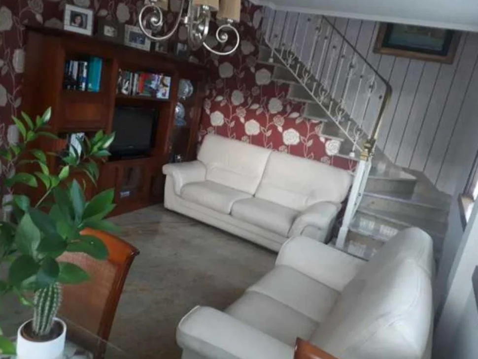 Casa con Finca y Bodega en Pazos