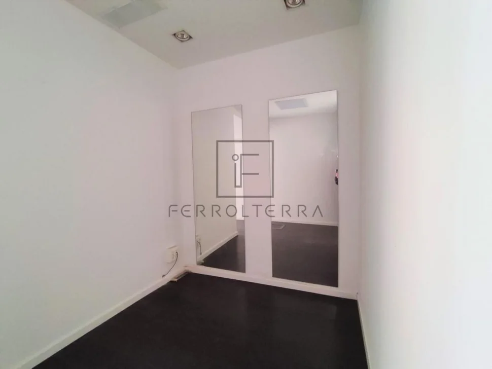 Inmueble #l000023 para alquilar en ferrol, centro