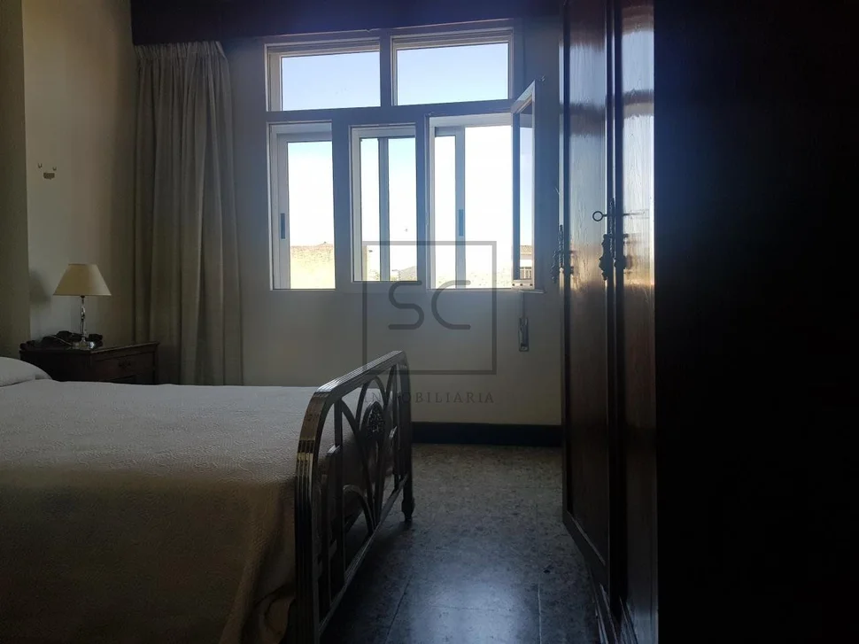 Dos pisos por el precio de uno en santa marina, ferrol