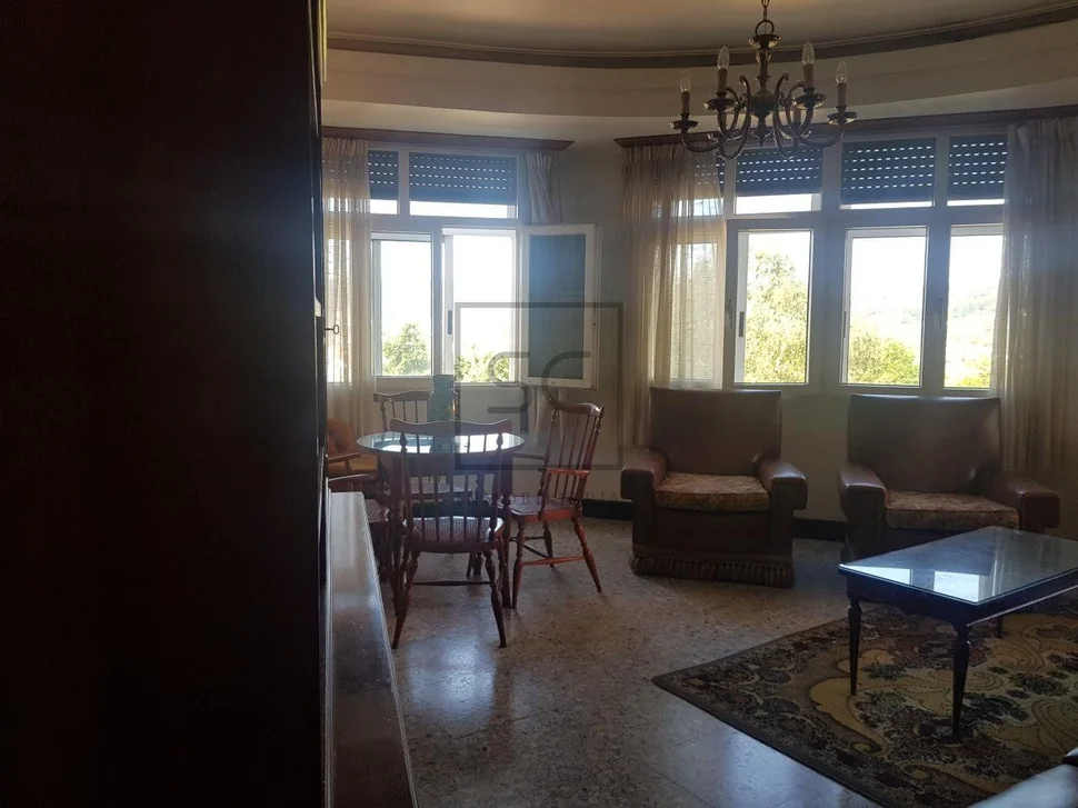 Dos pisos por el precio de uno en santa marina, ferrol