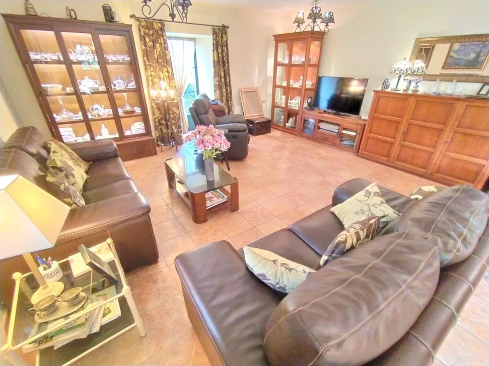 Se Vende Casa con Piscina y Jardín en Fene, Fene – foto 15