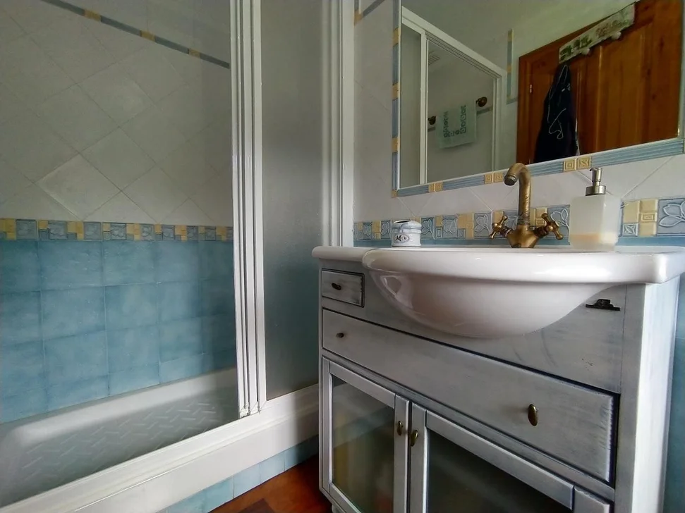 Se Vende Casa con Piscina y Jardín en Fene, Fene – foto 40