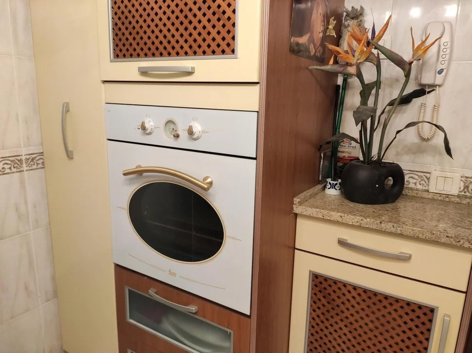 Se vende duplex en plaza de galicia, naron