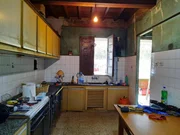 Se vende casa para reformar con gran finca en el val, narón