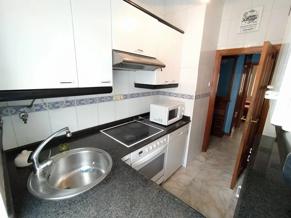 Se vende piso en viviendas de marina