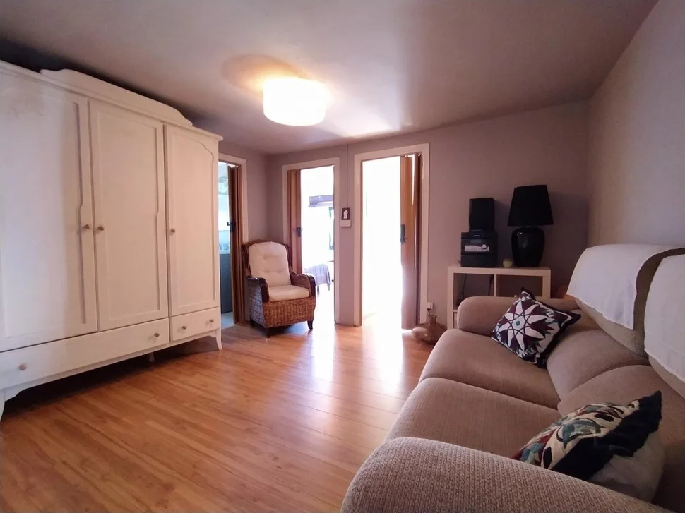 Se vende casa adosada con piscina en doso, narón