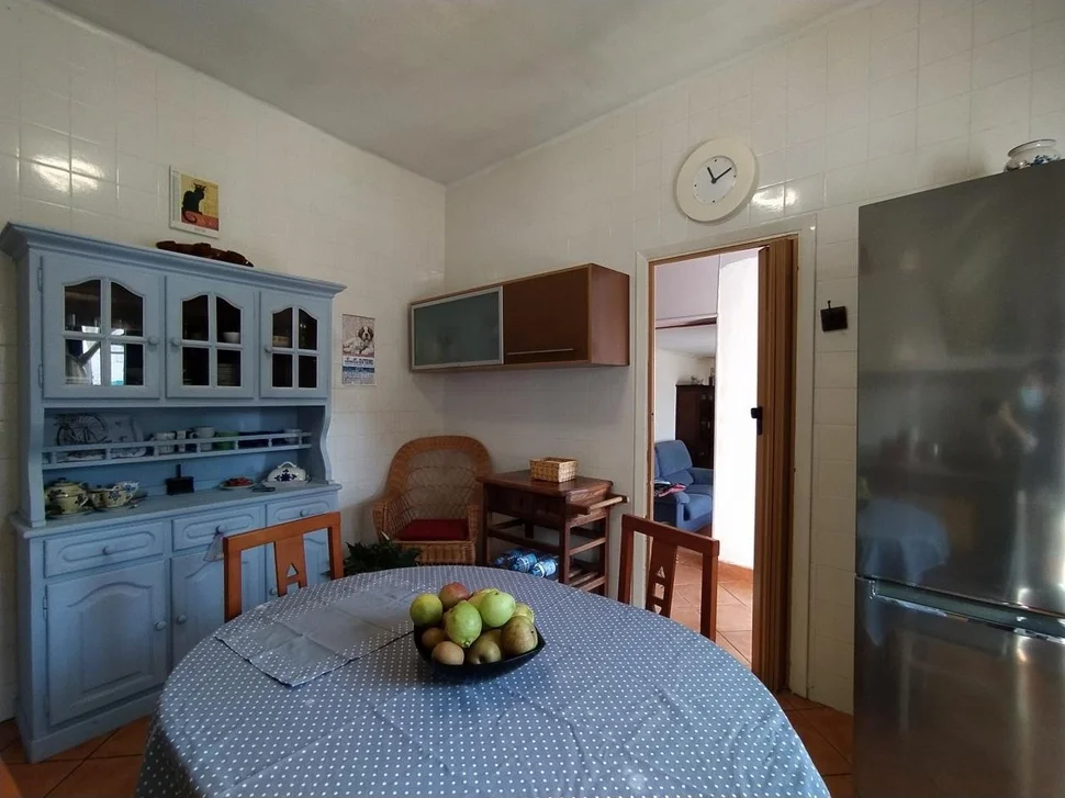 Se vende casa adosada con piscina en doso, narón