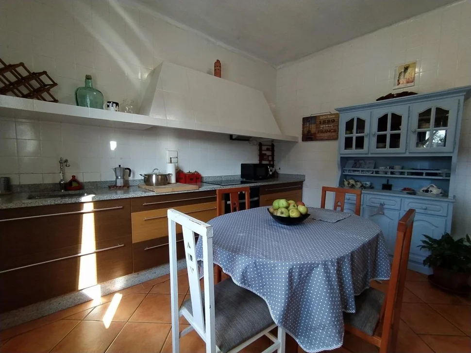 Se vende casa adosada con piscina en doso, narón