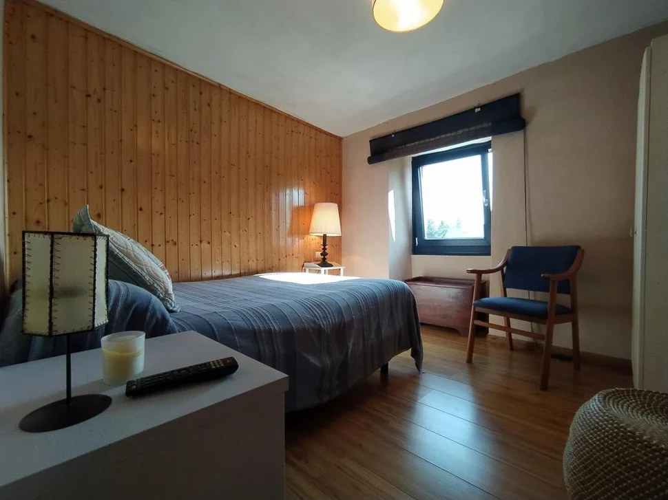 Se vende casa adosada con piscina en doso, narón