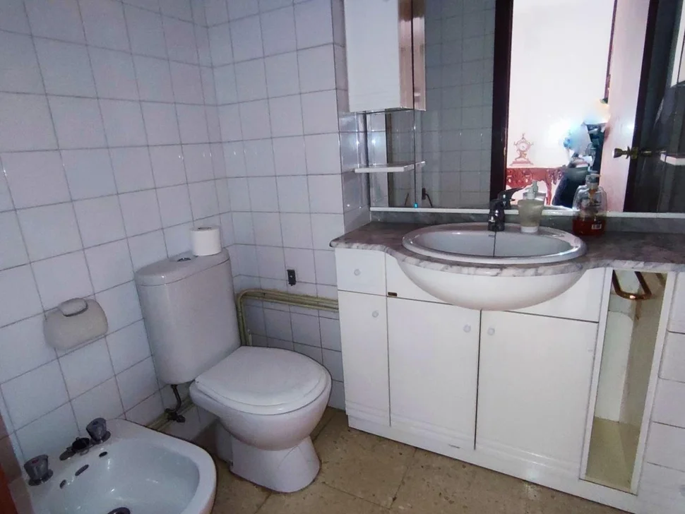 Se vende piso amueblado en caranza, ferrol