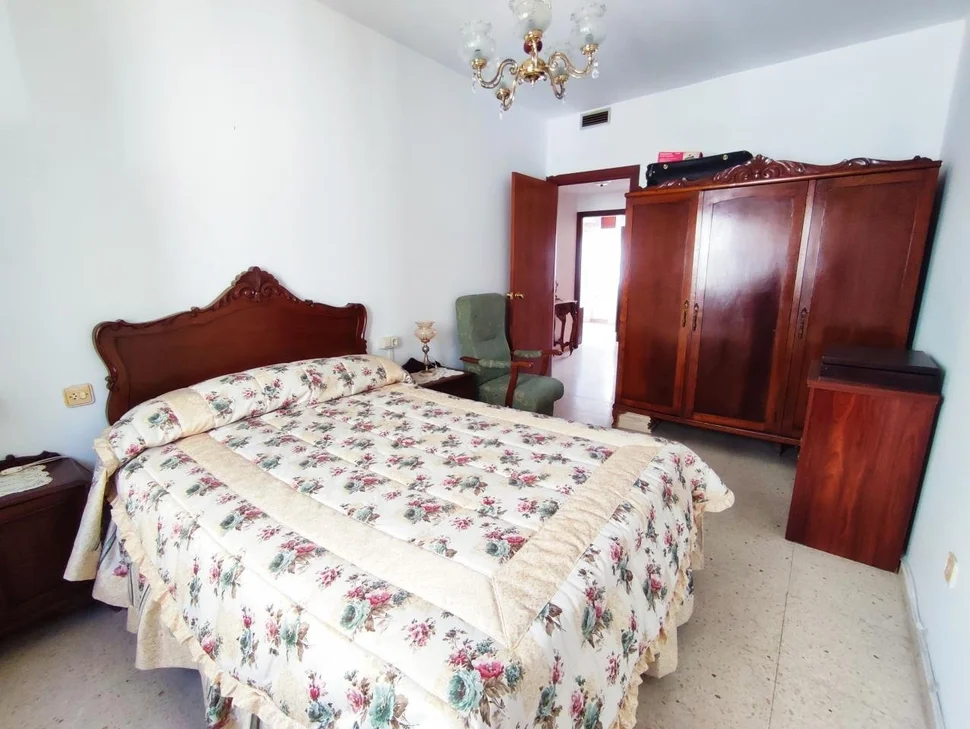 Se vende piso amueblado en caranza, ferrol