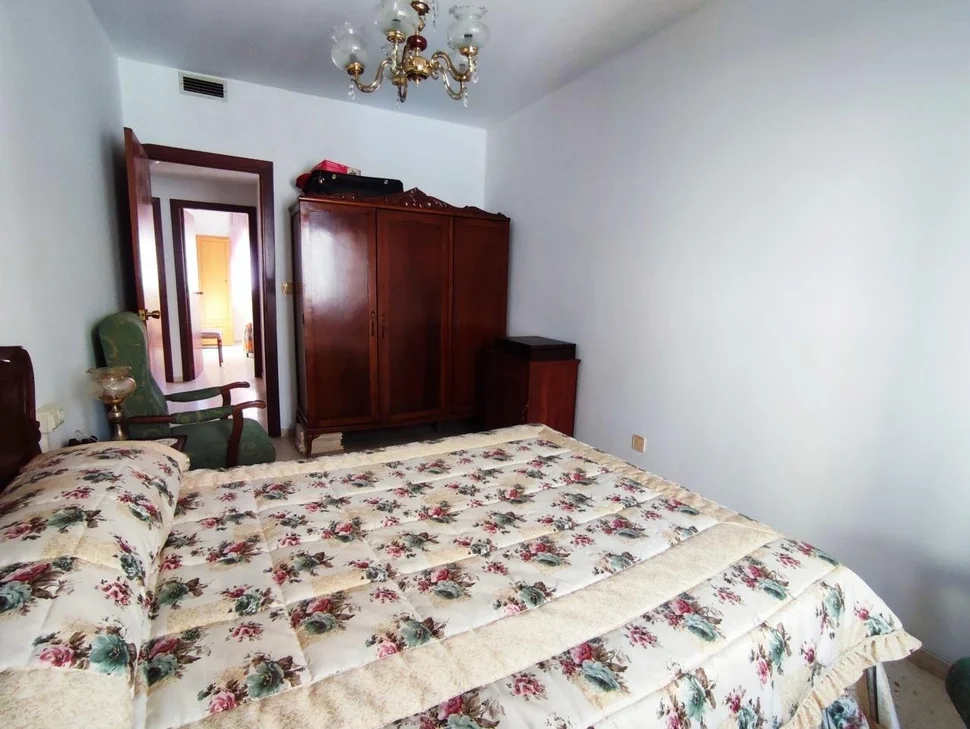 Se vende piso amueblado en caranza, ferrol