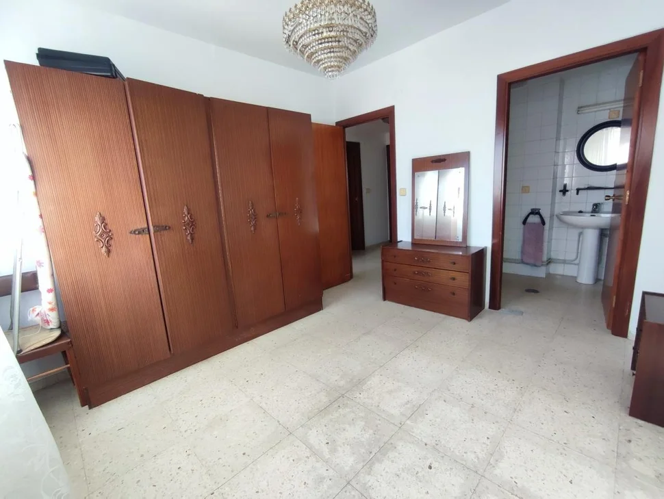 Se vende piso amueblado en caranza, ferrol