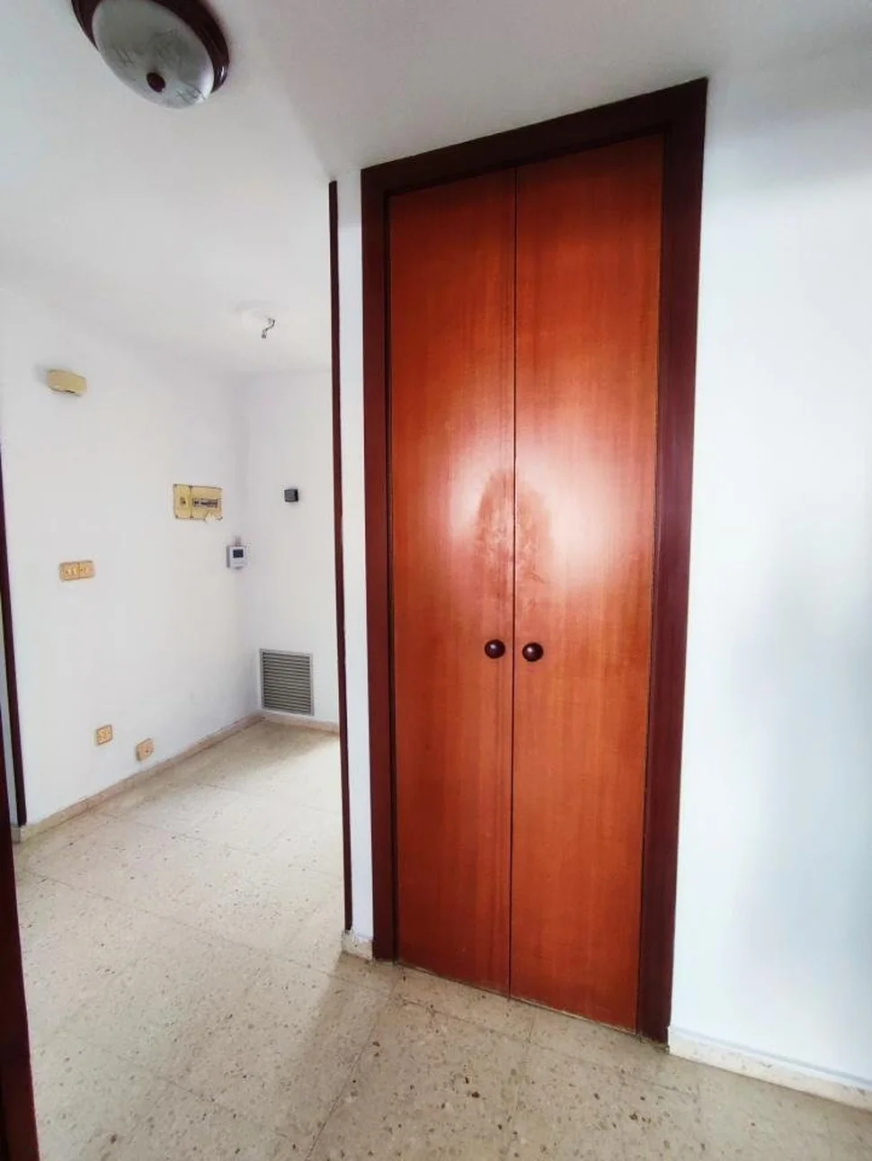 Se vende piso amueblado en caranza, ferrol