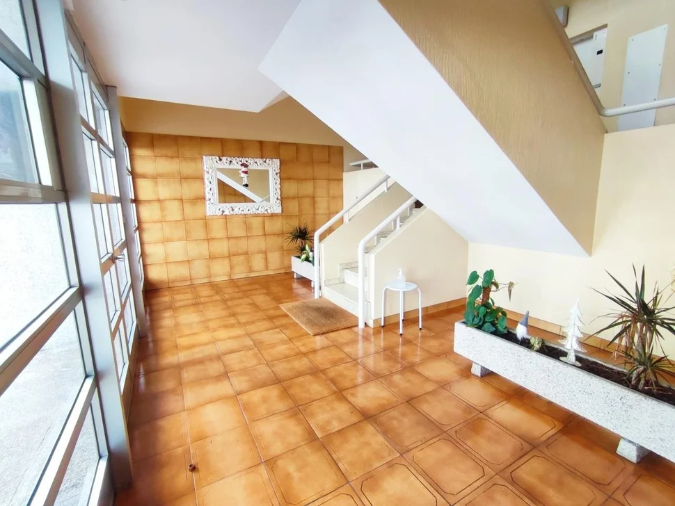 Se vende piso amueblado en caranza, ferrol