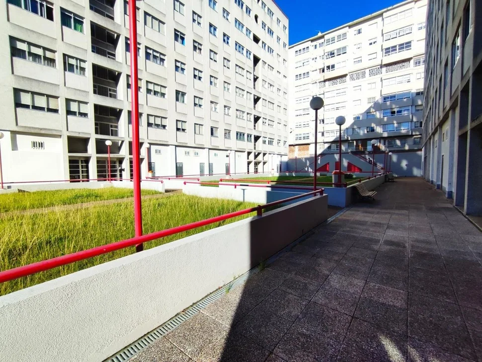 Se vende piso amueblado en caranza, ferrol