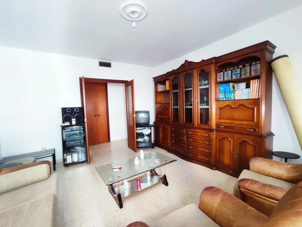 Se vende piso amueblado en caranza, ferrol