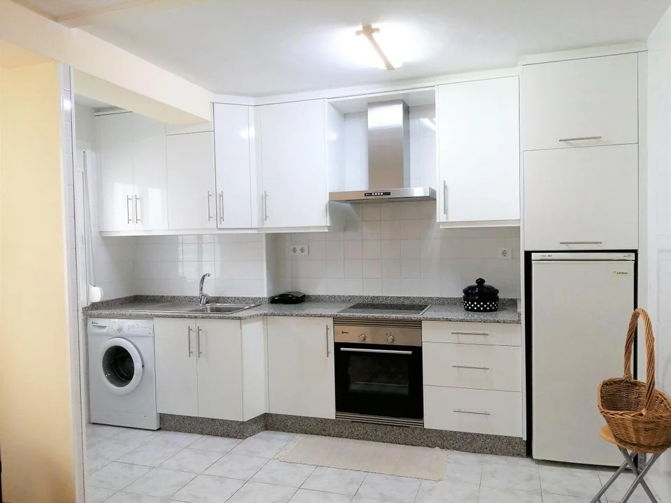 Se vende piso reformado, amueblado y con ascensor