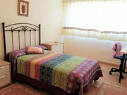 Se vende piso reformado, amueblado y con ascensor