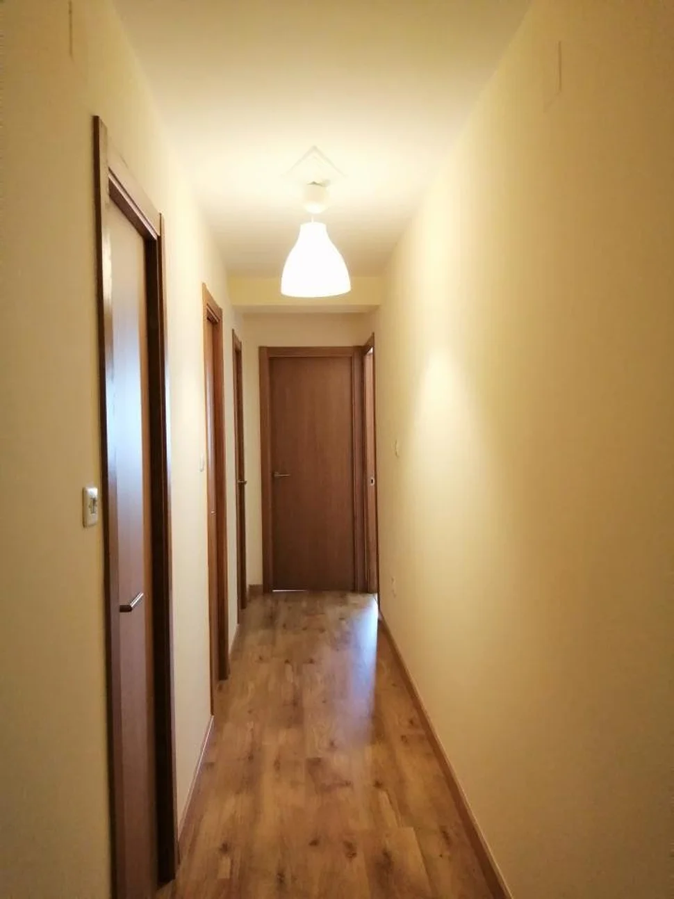 Se vende piso reformado, amueblado y con ascensor