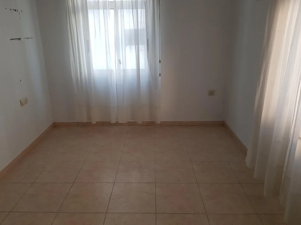 Piso en perfecto estado en narón