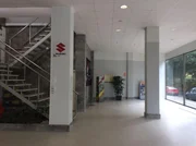 Se vende o alquila local de 800 metros en zona comercial en ultramar, ferrol