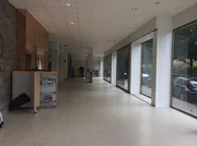 Se vende o alquila local de 800 metros en zona comercial en ultramar, ferrol