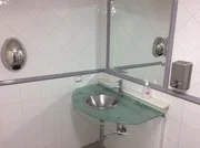 Se vende o alquila local de 800 metros en zona comercial en ultramar, ferrol