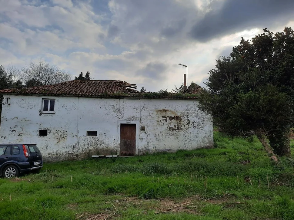 Casa de piedra para reformar en valdoviño
