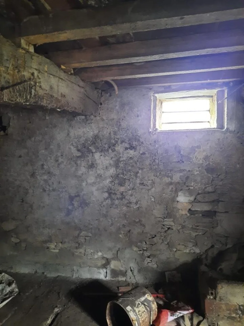 Casa de piedra para reformar en valdoviño