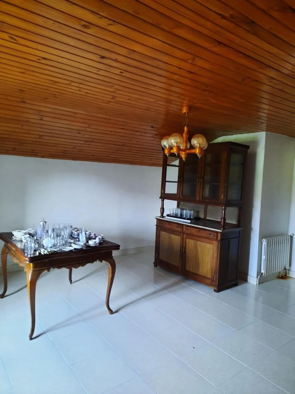 Casa de piedra para reformar con finca opcionable