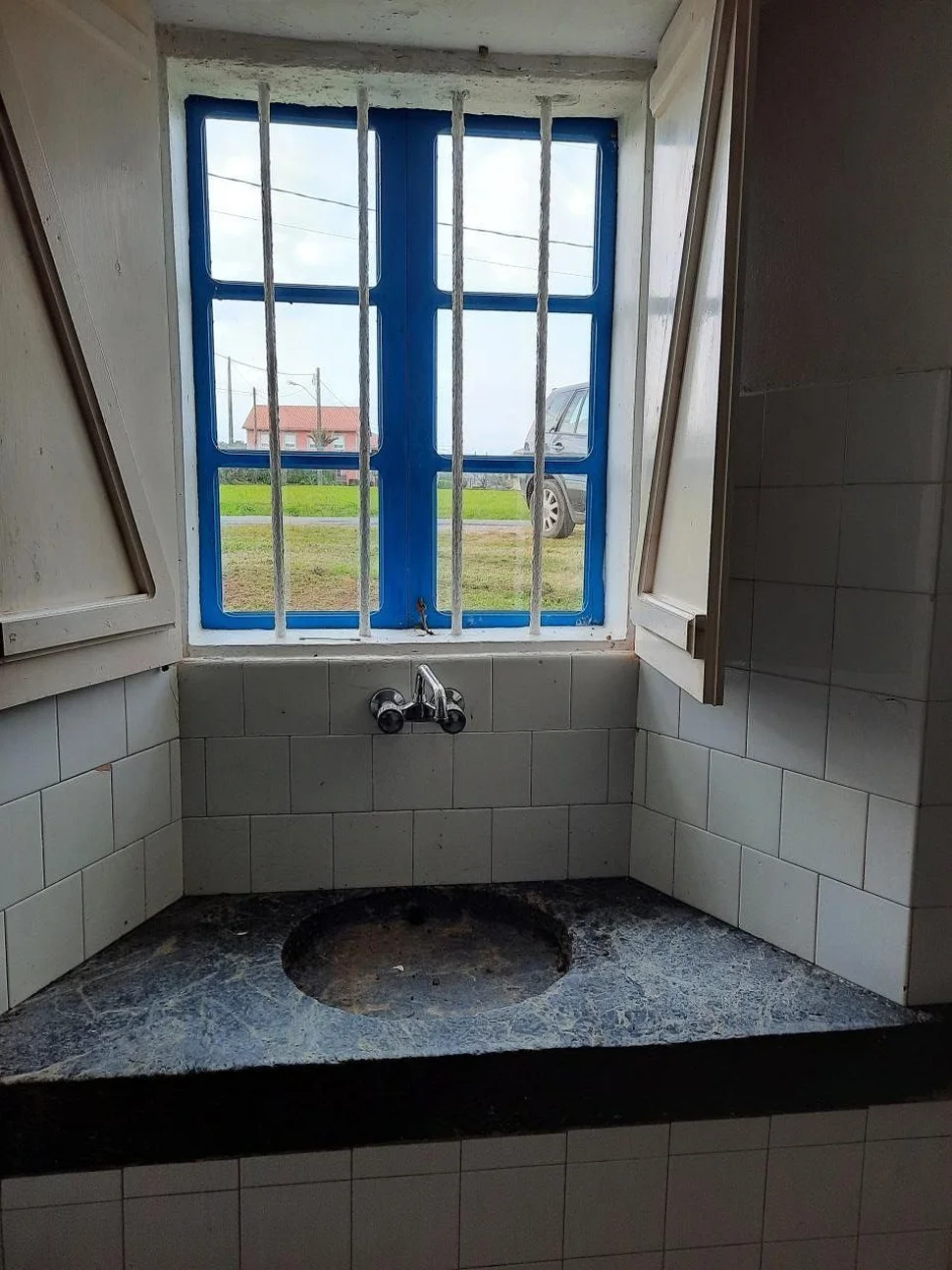 Casa de piedra para reformar con finca opcionable