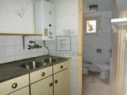 Vendemos casa de piedra para restaurar en puerto, ferrol