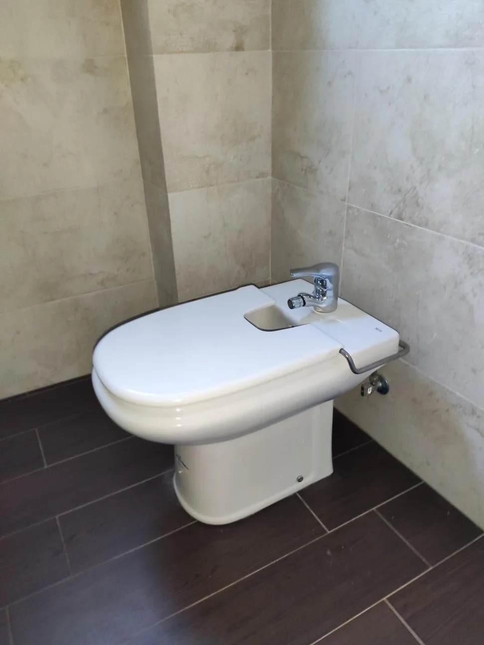 Se vende piso en la calle deporte (ferrol)