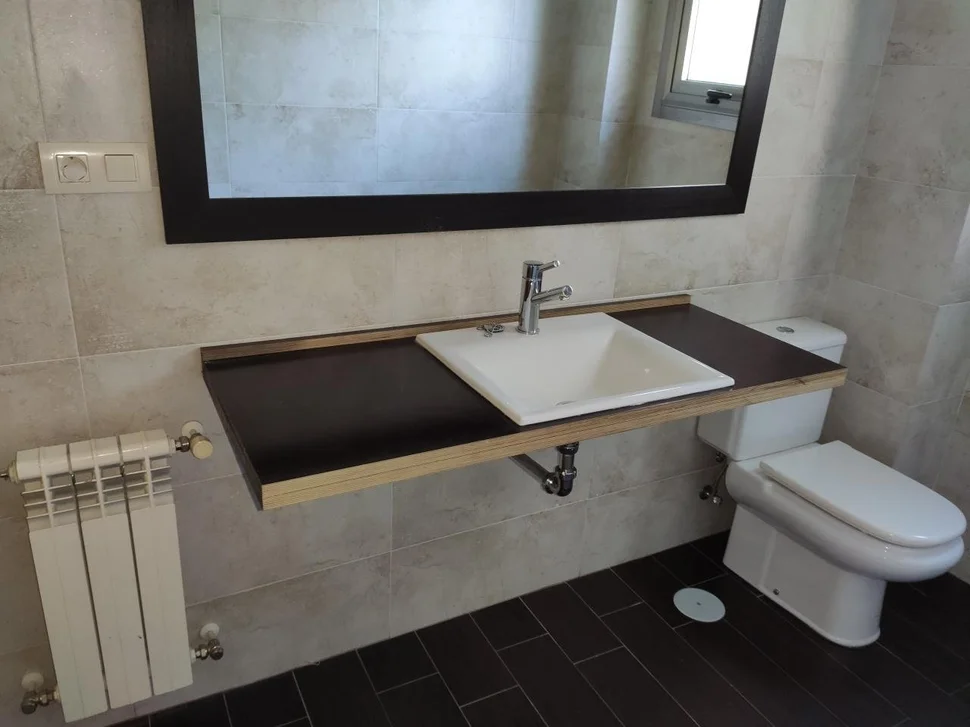 Se vende piso en la calle deporte (ferrol)