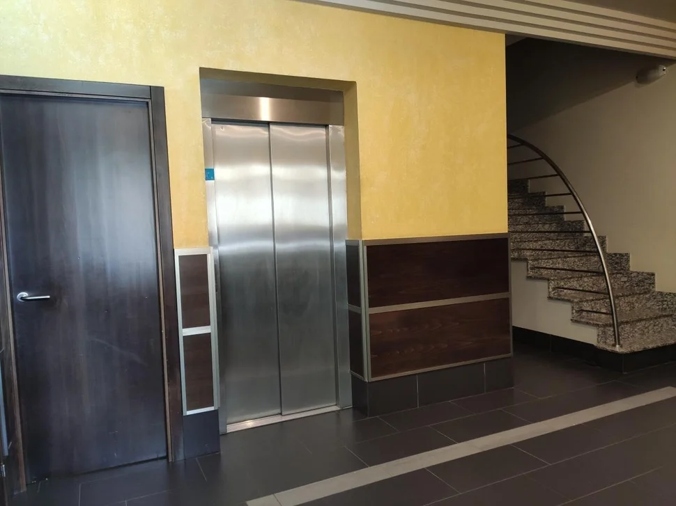 Se vende piso en la calle deporte (ferrol)