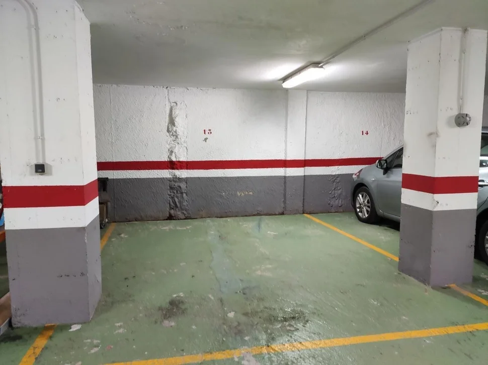 Se vende piso en la calle deporte (ferrol)