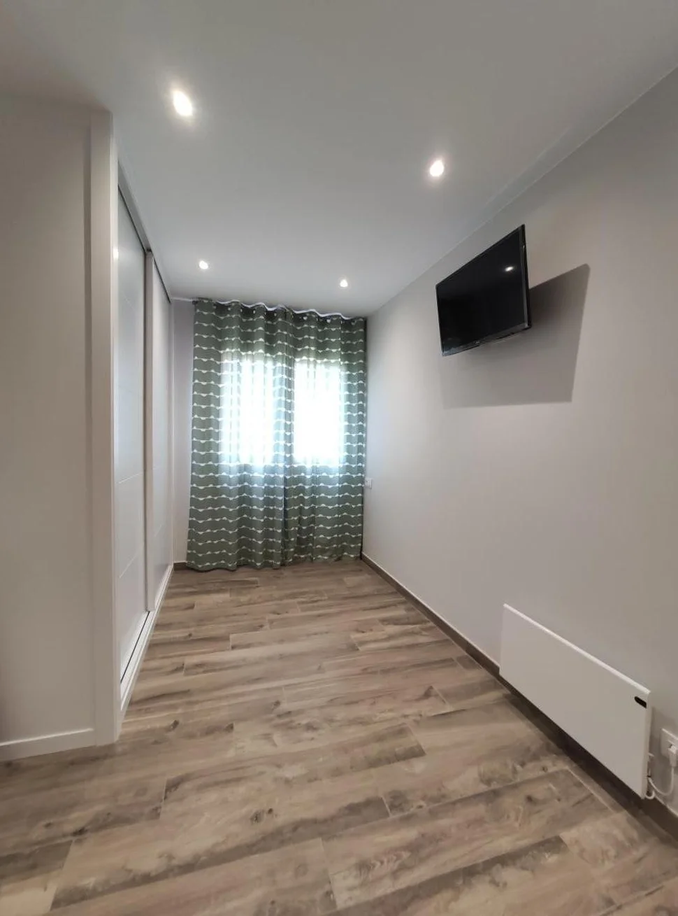 Se Vende Piso con Encanto en Añto Castaño, Narón