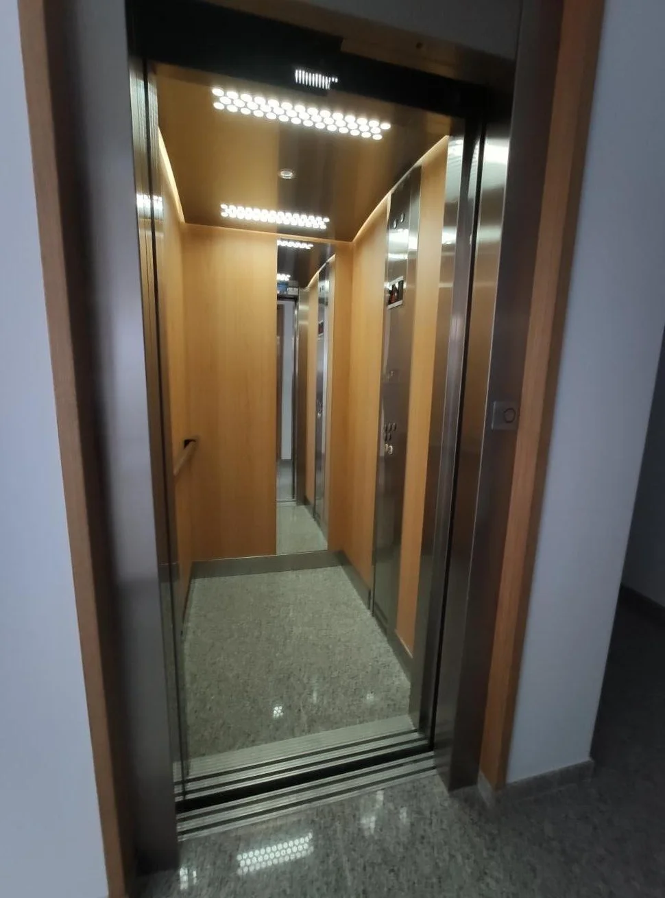 Se Vende Piso con Encanto en Añto Castaño, Narón
