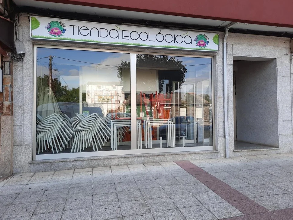 Se Alquila Local Comercial en Carretera de Castilla, Narón