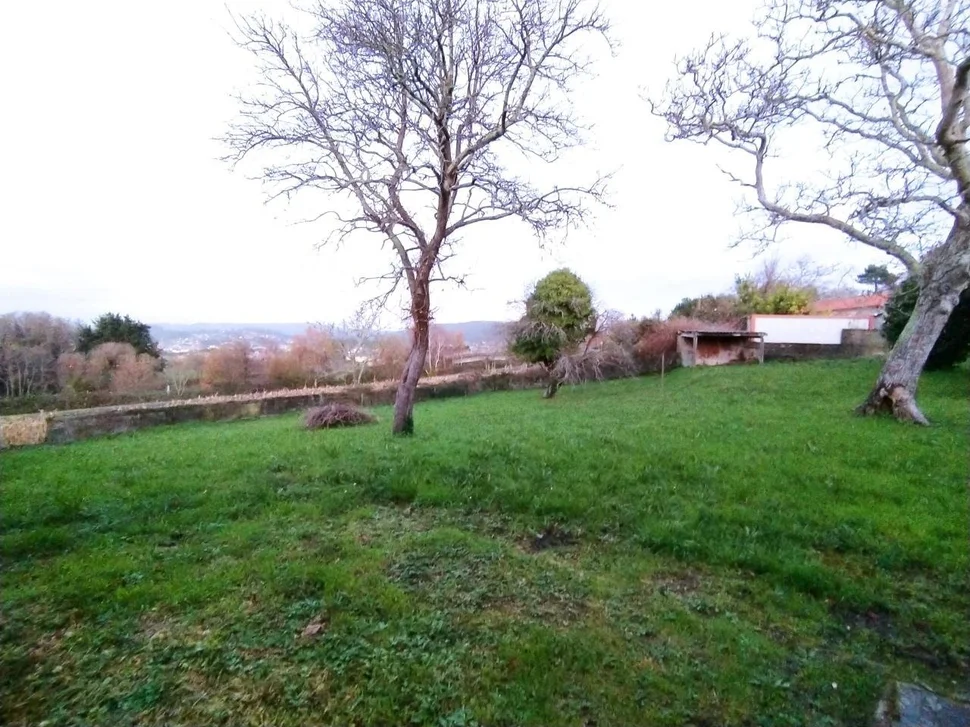 Casa adosada en el couto para reformar