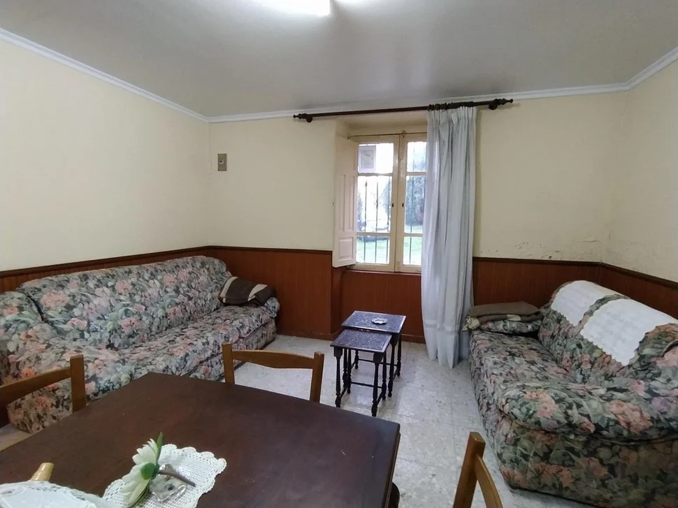 Casa adosada en el couto para reformar