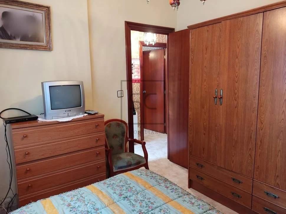 Casa con bodega en mugardos