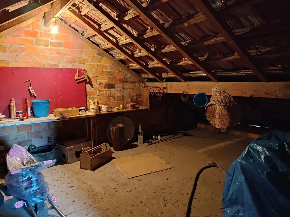 Casa con bodega en mugardos