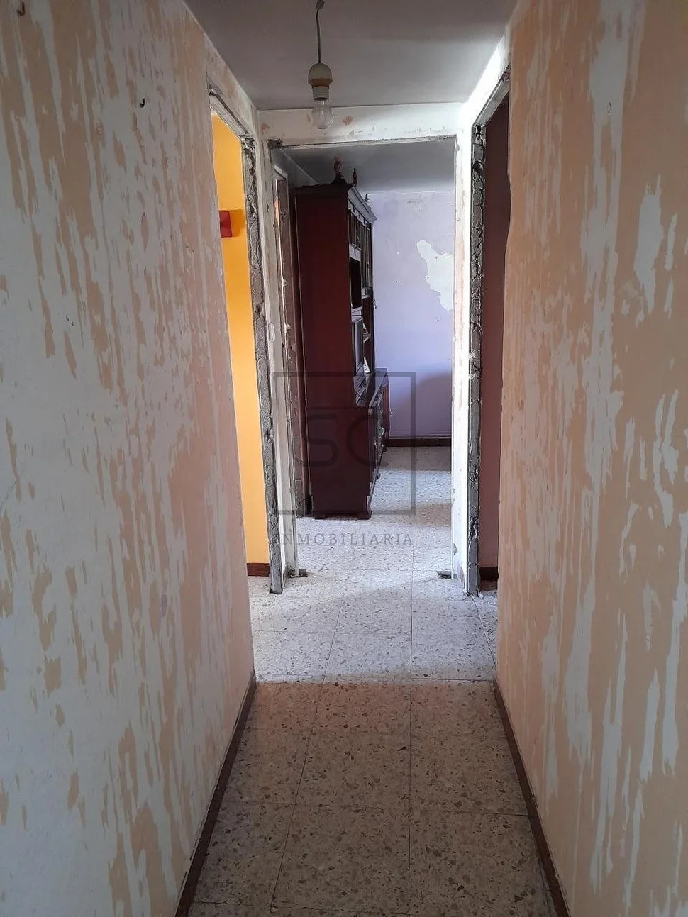 Casa de piedra con finca en franza, murgados