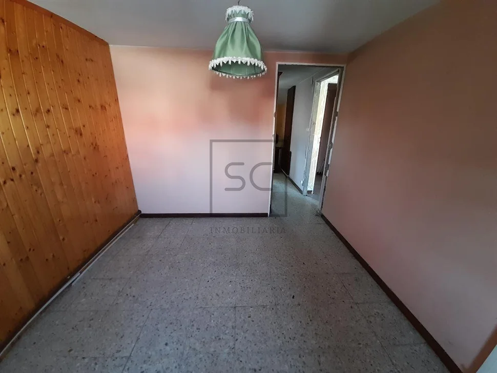 Casa de piedra con finca en franza, murgados